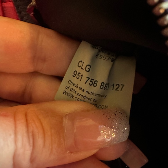 Gorgeous Large Versace Medusa Leather Handbag - Picture 14 of 14